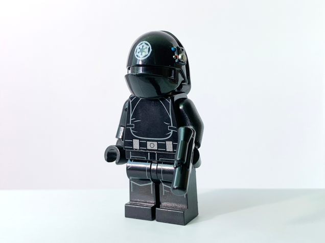 Illustration for article titled Spoilin' Santa: What's Inside the LEGO Star Wars Advent Calendar?